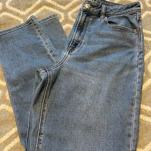 American Eagle Mom Jeans